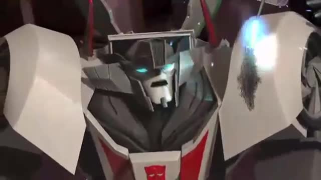 Assistir Transformers Prime Dublado Desenho 32 - Fogo cruzado