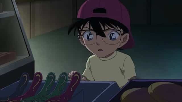 Assistir Detective Conan  Episódio 829 - (Filler) O Garoto Misterioso!	